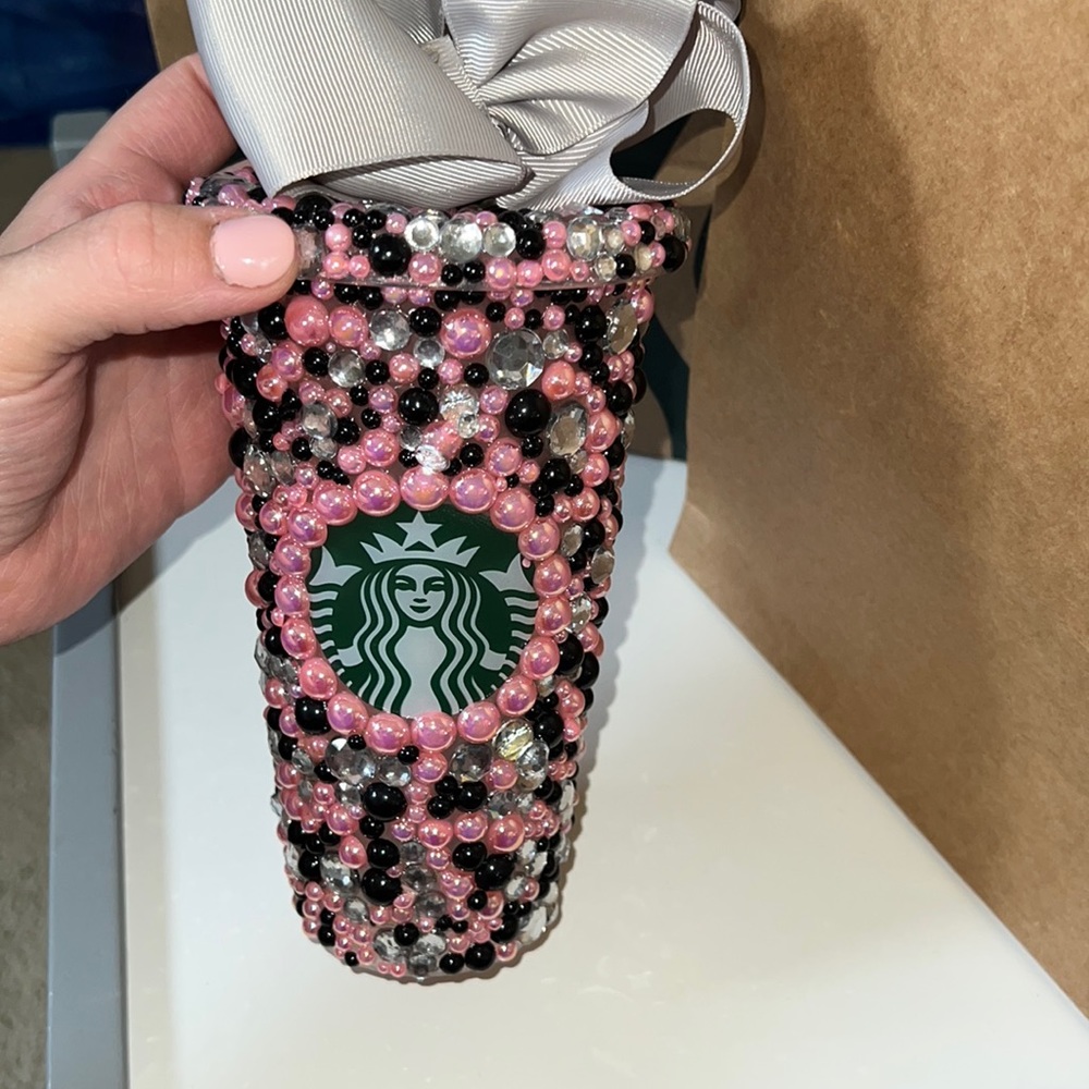 Custom made cups!! Starbucks cup for cold beverages only!